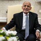 Afghanistan, l'ex presidente Ghani è scappato ad Abu Dhabi «con 169 milioni dalle casse dello Stato»