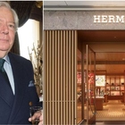 Hermès, l'ultimo erede adotta il suo giardiniere e gli lascia il patrimonio (da oltre 9 miliardi). E una Ong si oppone