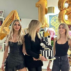 Matilde Brandi, compleanno-show per le gemelle Aurora e Sofia: «Auguri cucciole di mamma: 18 anni»