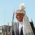 Afghanistan, l'ex presidente Ghani si trova ad Abu Dhabi. «Fuggito con 169 milioni dalle casse dello Stato»