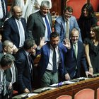 Salvini: «Sì al taglio dei parlamentari, poi al voto». Il Senato respinge la richiesta di votare domani la sfiducia a Conte