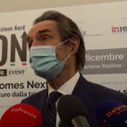 Assembramenti a Milano, Fontana: «La gente vuole tornare a vivere normalmente, ma è prematuro»