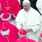 Vaticano, tagliare stipendi ai cardinali di curia non risolve il deficit, il nodo è il costo dei dipendenti