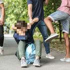 Pesaro, picchiavano ragazzini per soldi e cellulari: arrestati 2 baby rapinatori, altri quattro denunciati