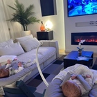 Veronica Peparini e le gemelline Ginevra e Penelope fanno il tifo per vedere Andreas Muller in tv. La tenera foto: «Pronte per te!»