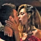 Belen e il nuovo fidanzato Antonino Spinalbese innamorati: eccoli mentre si baciano