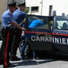 Il bimbo del Parco Verde di Caivano abbraccia il carabiniere: Hai portato  via papà, sei stato bravo