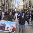 Agricoltori, la protesta nel cuore di Milano: mucche in galleria e piazza Duomo