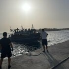 Migranti, nuovi sbarchi in Sicilia, Salento, Calabria e Sardegna: centro Lampedusa in tilt con 1.517 profughi