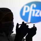 Pfizer, accordo con l'Ue per 10 milioni di dosi entro giugno
