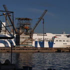 Coronavirus, nave in quarantena a Napoli: nove marittimi sono stati a contatto con un contagiato