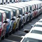 Mercato auto, -2,8% le immatricolazioni a marzo in Europa. Stellantis in calo dell'8,7%