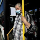 Trasporti, il ministro Giovannini annuncia: «Controllori sui bus, vigileranno sulle mascherine»