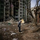 Ucraina-Russia, il reportage da Kharkiv: «Per giorni senza cibo nella città fantasma, un bombardamento senza tregua»