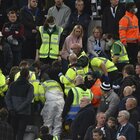 Newcastle-Tottenham, malore sugli spalti: partita sospesa