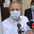 Virus Veneto, il virologo Crisanti verso l'addio a Zaia: «Si affida a chi dice che il virus è morto»