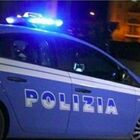 Sparatoria a Frosinone nel centro della movida, panico tra la folla: colpita un'auto