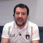 Salvini: «Italiani chiusi in casa, migranti liberi, salute in pericolo»