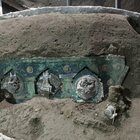Pompei, il ritrovamento unico: carro da cerimonia di nozze con decorazioni erotiche