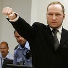 Antisemitismo, scoperta centrale dell'odio sul web: così inneggiavano a Breivik e Traini