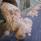 Crocchette di pollo del Mc Donald's, ecco come sono fatte: la spiegazione definitiva