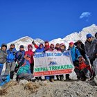Virus, chiude anche l'Everest, migliaia di alpinisti stranieri ospitati gratis in Nepal, tanti gli italiani