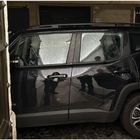 Luciano Nobili, un'auto blocca il portone dell'ex deputato: «Sequestrati in casa da un furbacchione» FOTO