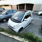 Smart vandalizzate a Ostia: furti di ruote e marmitte