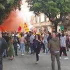 Lecce promosso in Serie A, esplode nelle strade della città la gioia dei tifosi