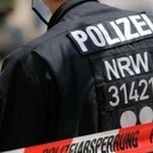 Germania, armato di coltello assalta scuola: morta ragazza di 14 anni, grave 13enne. Fermato l'assalitore