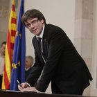 Puigdemont chiede due mesi di dialogo. No di Rajoy. Arrestati leader indipendentisti