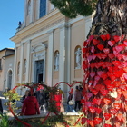 Terni, la basilica di san Valentino si veste di cuori nel giorno del patrono