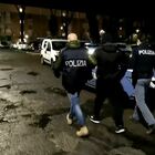 “Centro commerciale” della droga a San Basilio, chiuso dalla polizia. In manette11 spacciatori.
