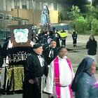 Bestemmie durante la processione a Frosinone, carabinieri a caccia dei blasfemi