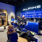 Alpine, inaugurato a Milano l'Atelier A290 Lounge. Lo spazio per appassionati e clienti è in zona di Gae Aulenti