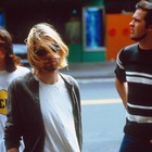 “Kurt wash here”: la figlia del leader di Kurt Cobain lancia una collezione con i disegni originali del padre