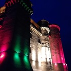 Coronavirus, il castello di Santa Severa si accende con il Tricolore