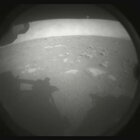 Perseverance su Marte, la Nasa esulta: ecco la prima foto. L'elicottero Ingenuity presto in volo