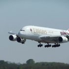 • A Malpensa atterra l'A380 Emirates griffato Milan