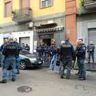 Napoli, sparatoria tra la folla al Vasto: extracomunitario ferito alle gambe