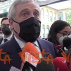 Tajani: “Salvini e Meloni non sono contrari a vaccini”