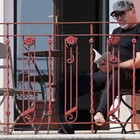 Vasco Rossi, quarantena sotto il sole sul terrazzo di casa FOTO