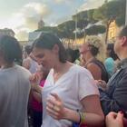 Roma Pride, Elly Schlein scatenata in piazza: balla 'Furore' di Paola e Chiara