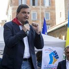 Calenda: «Appello ai politici seri: isolare i populisti»