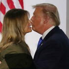 Melania Trump, il discorso alla convention repubblicana commuove anche Donald: «Mio marito si batte per voi»