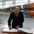 Putin alza i toni (e maschera le difficoltà sul campo): così lo zar richiama l'esercito all'attacco cruciale a Est