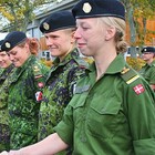 Danimarca, arriva la leva militare obbligatoria per le donne. «Scelta per evitare la guerra e non per alimentarla»