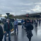 Blocco stradale contro il mini-lockdown: ad Arzano (Napoli) prime rivolte dei commercianti