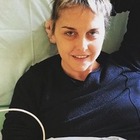 Nadia Toffa in chemioterapia alla vigilia di Natale, l'attacco dell'hater: «Hai ricevuto il tuo dono». Lei reagisce così