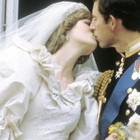 Lady Diana, il velo da sposa che viaggiava ogni giorno sulla metro di Londra: ecco la sua storia